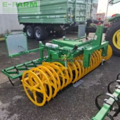 Grada rotativa - Kerner - frontpacker mit messeregge