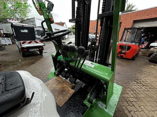 Elevadora -  - fd35.48 3,5t dieselstapler mit triplexmast