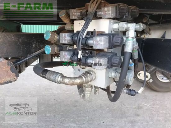 Empacadora gigant - New Holland - bb 940 +/plus parkland 425