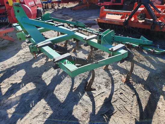 Semichisel cultivador 11 brazos 