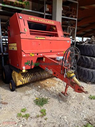 Empacadora gigant - New Holland - 640 b bale command