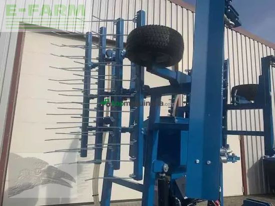 Combinado de siembra -  - wiesenstriegel 6m mit gps nachsaatgerät