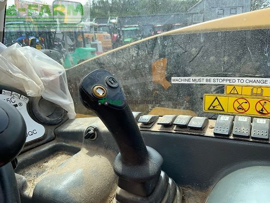 Telescopica - Caterpillar - th255c compact telehandler (st27036)