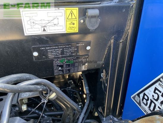 Tractor agrícola - New Holland - t7.260 tractor (st23278)