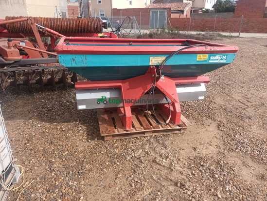 Abonadora SULKY DPX de 2000kg 