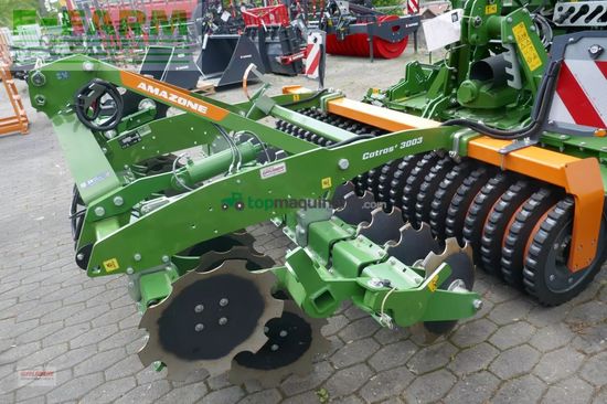 Grada de disco - Amazone - catros + 3003 mit matrikprofil-keilringwalze