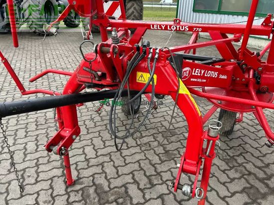 Henificador - Lely - lotus 770