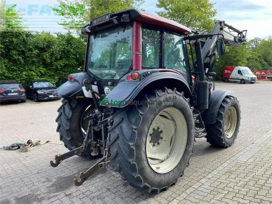 Tractor agrícola - Valtra - n 103 reparaturbedürftig