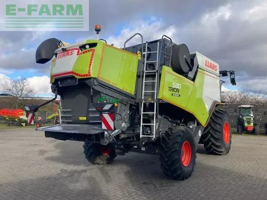 Cosechadora de Cereal - Claas - trion 530 montana
