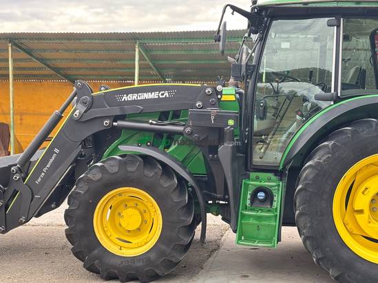 Tractor agrícola - John Deere -  6115 MC con Pala Agroinmeca 