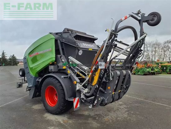 Empacadora gigant - Fendt - rotana 160v