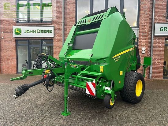 Empacadora gigant - John Deere - v461m