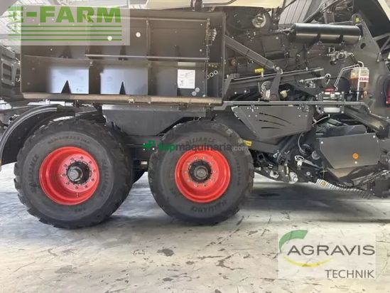 Empacadora gigant - Claas - quadrant 5200 fc t