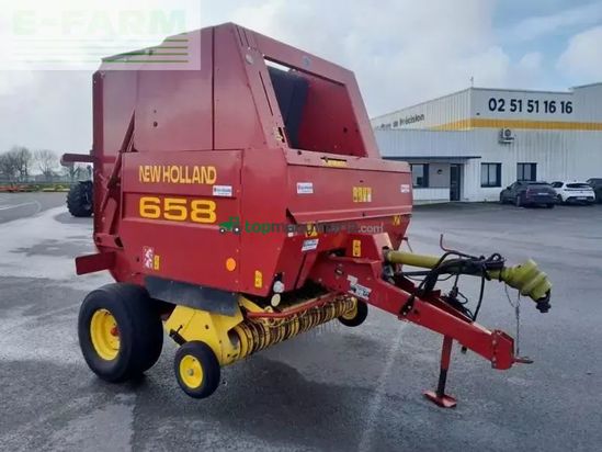 Empacadora gigant - New Holland - 658