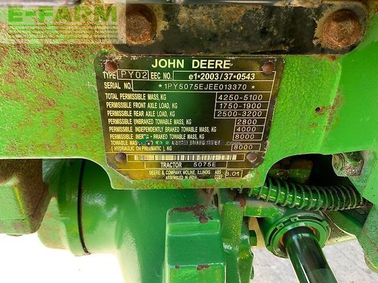 Tractor agrícola - John Deere - 5075e tractor (st27480)