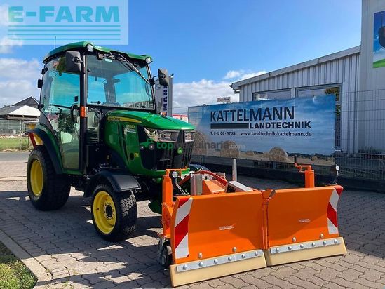 Tractor agrícola - John Deere - 2038r mit schneeschild & streuer