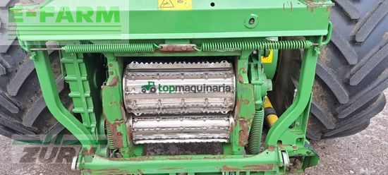Cosechadora de Cereal - John Deere - 8400