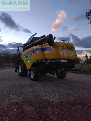 Cosechadora de Cereal - New Holland - cx6.80
