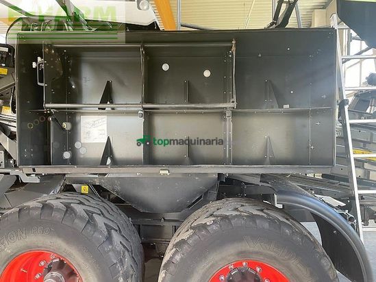 Empacadora gigant - Claas - quadrant 5200 fc