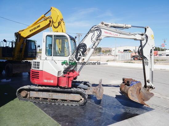 Excavadora - TB 153 FR