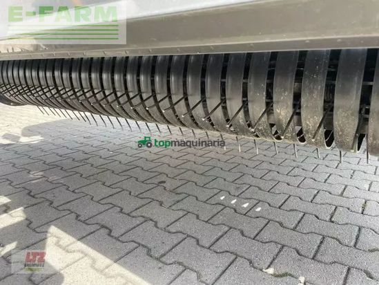 Empacadora gigant - Claas - rollant 630 rc uniwrap