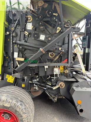 Empacadora gigant - Claas - rollant rc355