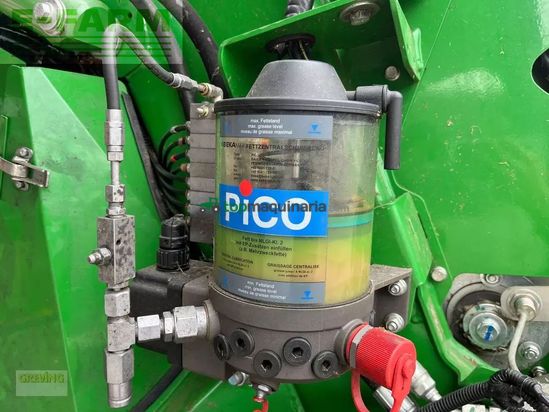 Empacadora gigant - John Deere - v451r