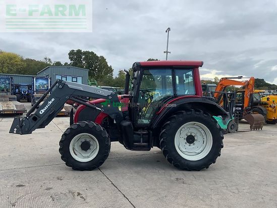 Tractor agrícola - Valtra - n92 tractor (st24838)