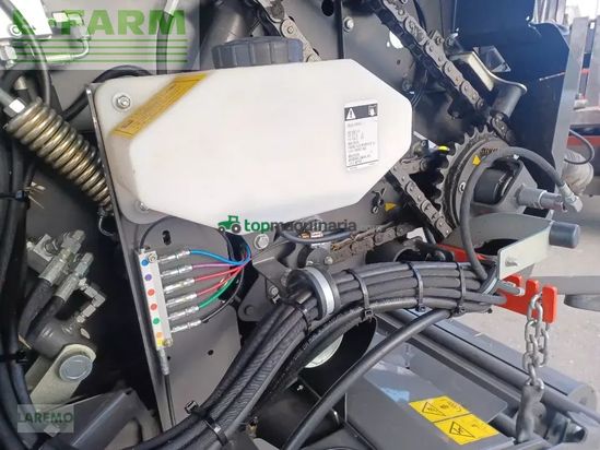 Empacadora gigant - Claas - variant 465 rc