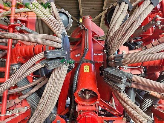 Sembradora - Kverneland - u- drill 6m
