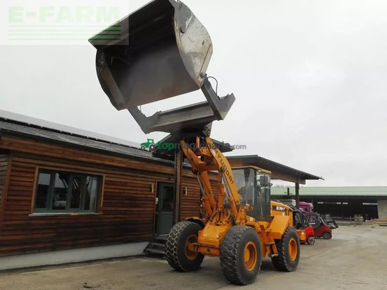 Minicargadora - Hyundai - hl740-7 mit hochkippschaufel u. volvo sw