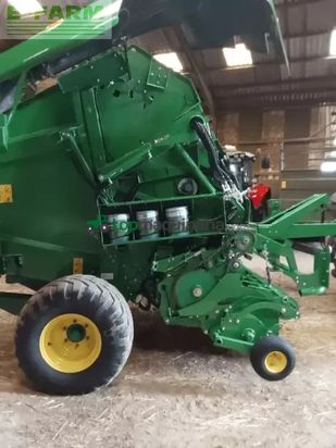 Empacadora gigant - John Deere - v 451 m