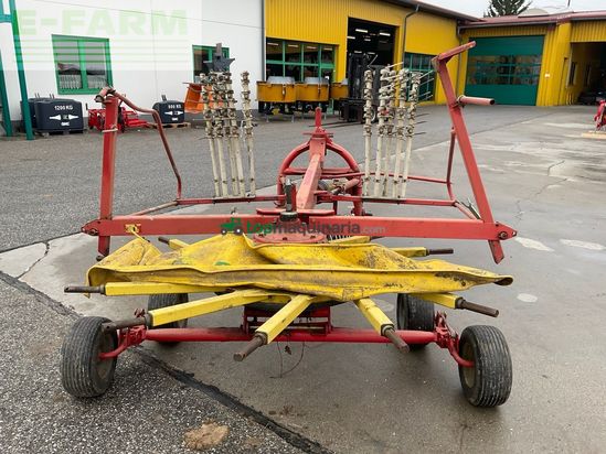 Rastrillo - Pöttinger - TOP 461 N