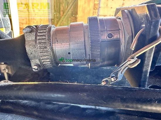 Empacadora gigant - New Holland - br 6090 / roll-bar 125