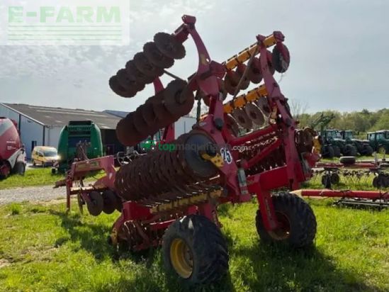 Cultivador - Väderstad - carrier 500
