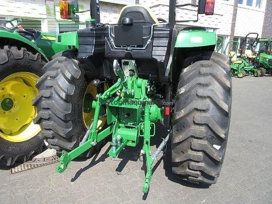 Tractor agrícola - John Deere - 4066m