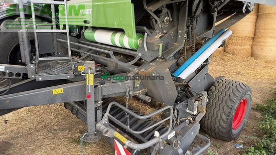 Empacadora gigant - Fendt - rotana 160 v