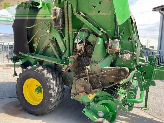 Empacadora gigant - John Deere - v461r hc25