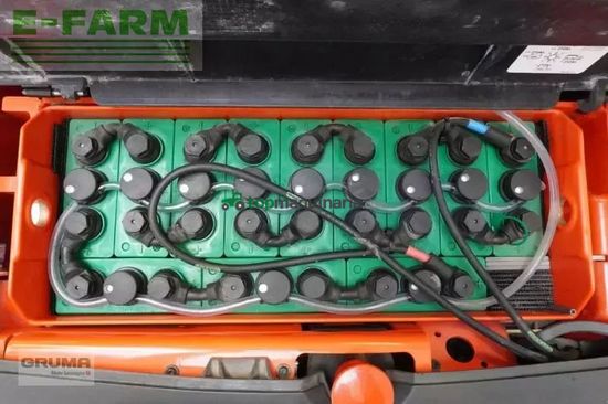 Elevadora - Linde - l 12 i 1172