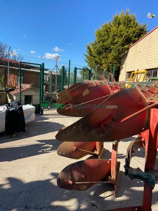 Arado Kverneland de 4-16”-160