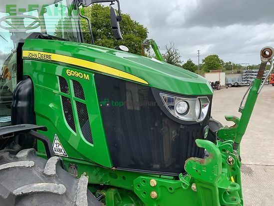 Tractor agrícola - John Deere - 6090m tractor (st26117)
