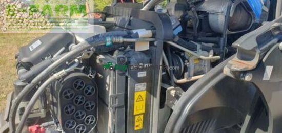 Tractor agrícola - New Holland - t. 4-75