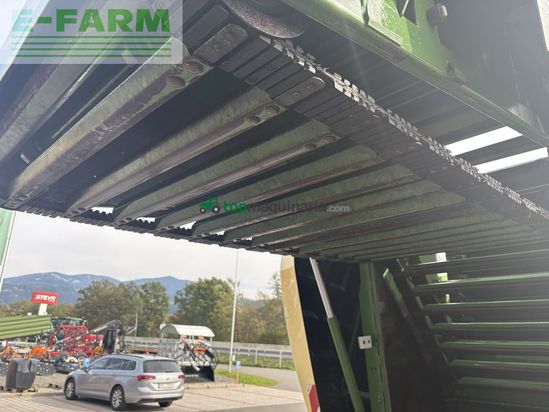 Empacadora gigant - Krone - comprima v 150 xc