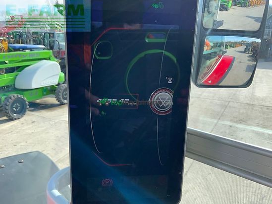 Tractor agrícola - Massey Ferguson - 8s.205 dyna 7 tractor (st25718)