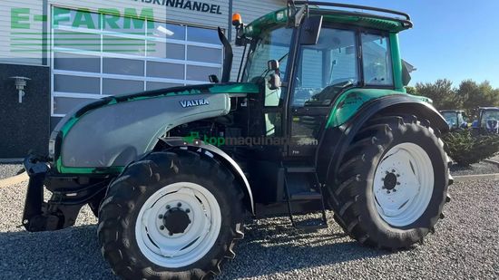 Tractor agrícola - Valtra - t130 med 3.5ton frontlift