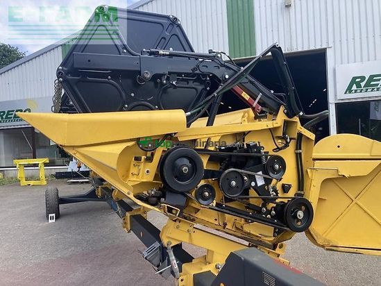 Cosechadora de Cereal - New Holland - cx 8.80