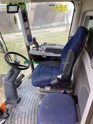 Cosechadora de Cereal - New Holland - 5070
