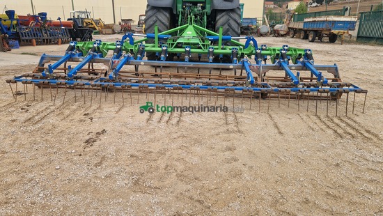 Cultivador  Agromet - 21 brazos con rodillo y rastra