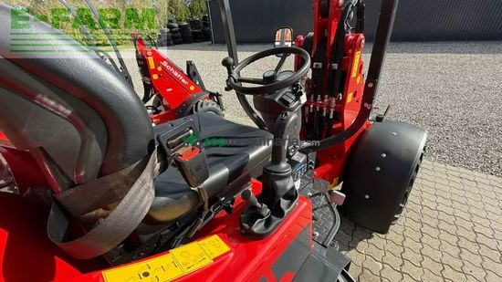 Minicargadora - Schaffer - nordic 30+