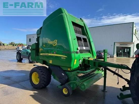 Empacadora gigant - John Deere - 864